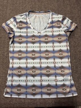 Ariat Aztec V-Neck Short Sleeve Tee‎ in Light Blue & Brown
